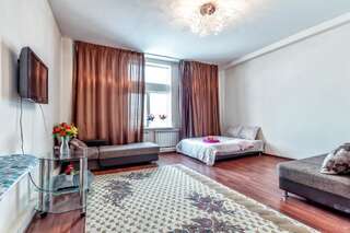 Апарт-отели Уютная 2х ком. квартира в Центре, возле Байтерека Нур-Султан Апартаменты с балконом-16