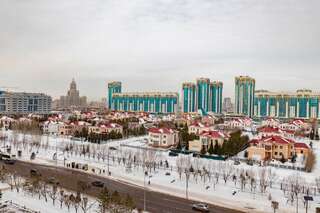 Апарт-отели Уютная 2х ком. квартира в Центре, возле Байтерека Нур-Султан Апартаменты с балконом-2